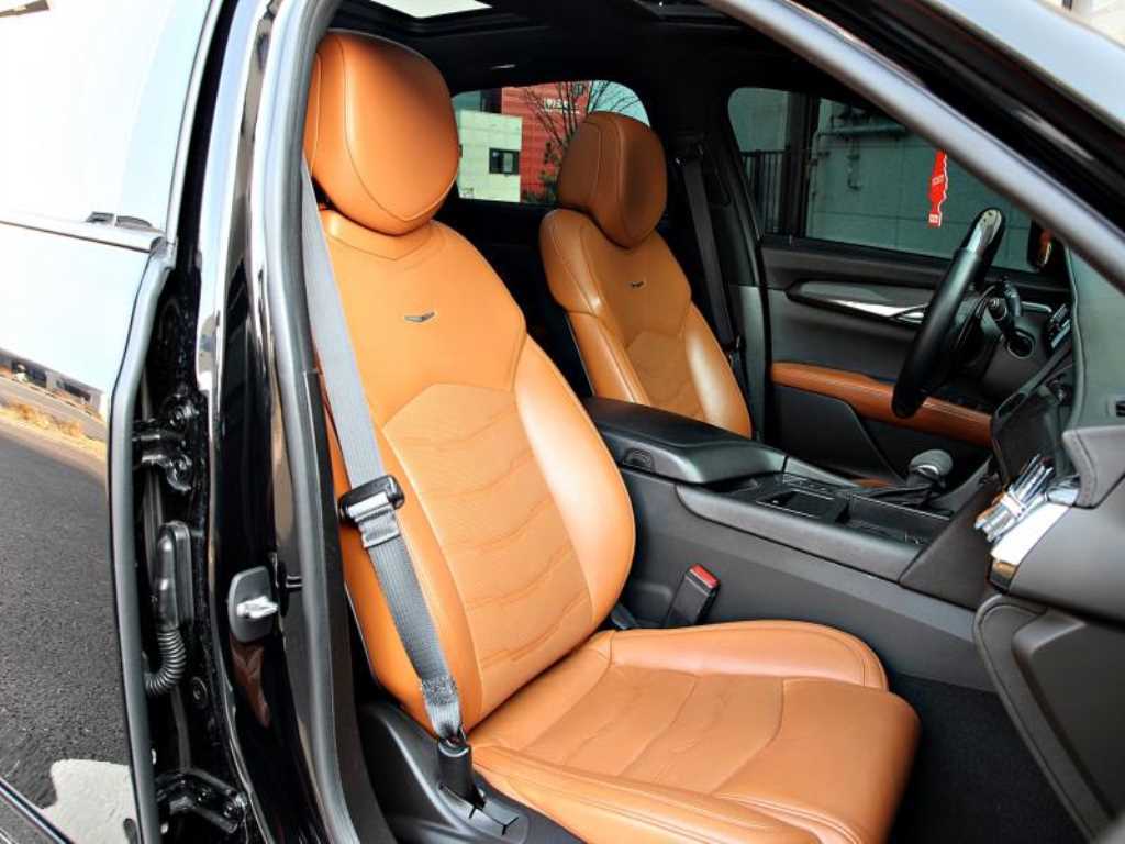 Cadillac CT6 - Vista 11