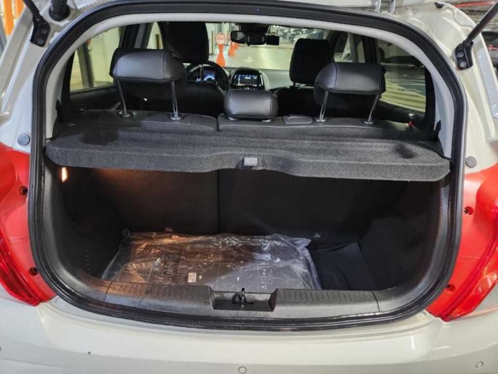 Chevrolet Spark 2021 Blanco - Importación desde Corea - HF Imports Iquique - Foto 18