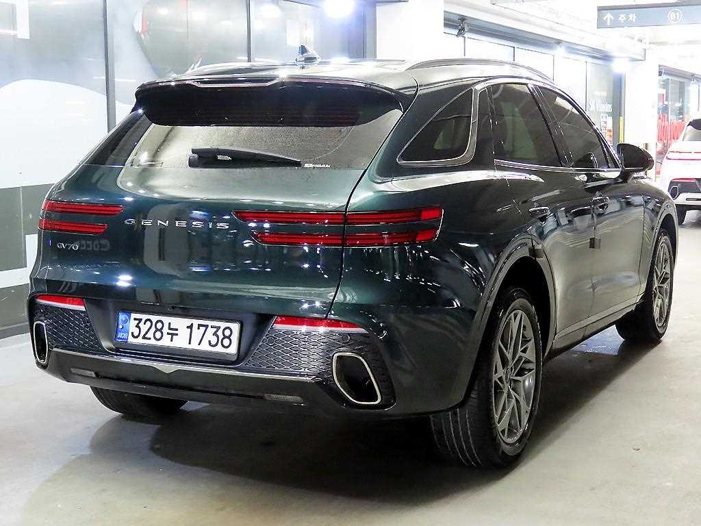 Genesis GV70 - Vista 4