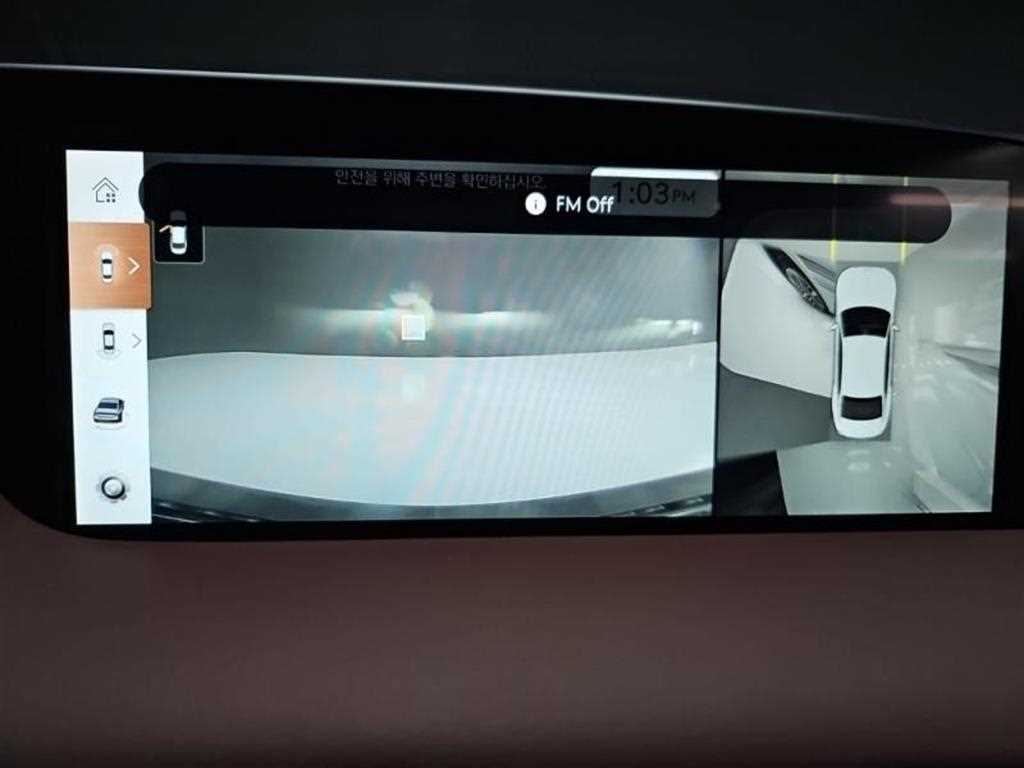 Genesis G90 - Vista 10