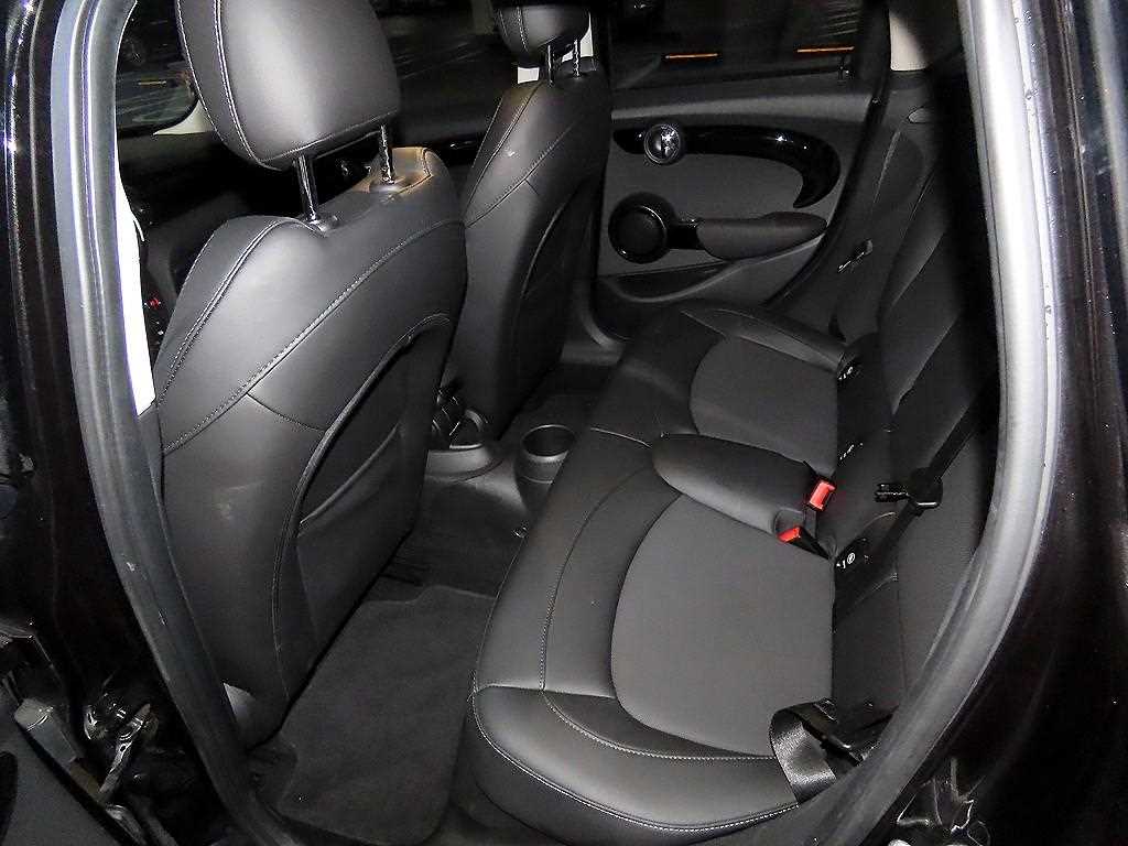 Mini Cooper - Vista 7