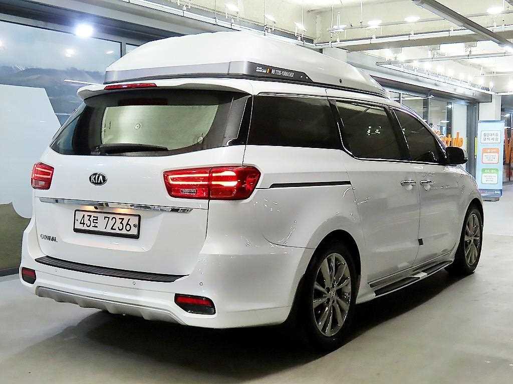 KIA Carnival - Vista 4
