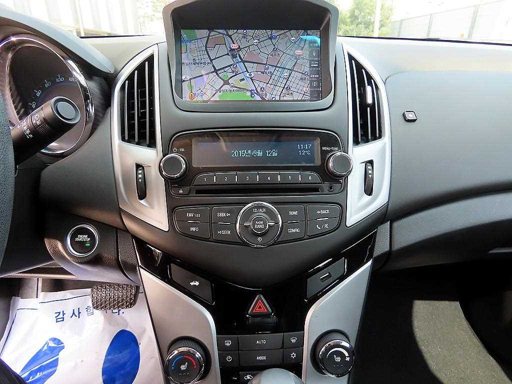 Chevrolet Cruise 2016 Gris - Importación desde Corea - HF Imports Iquique - Foto 13