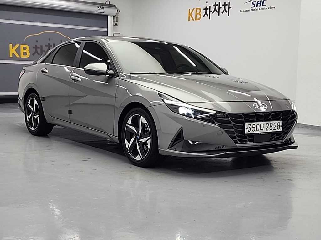 HYUNDAI Avante - Vista 4