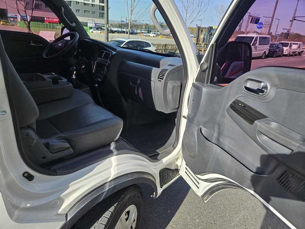 Small Truck Cargo (small) 2018 Blanco - Importación desde Corea - HF Imports Iquique - Foto 16