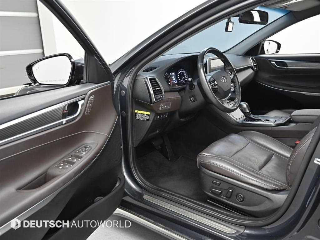 HYUNDAI Grandeur - Vista 11