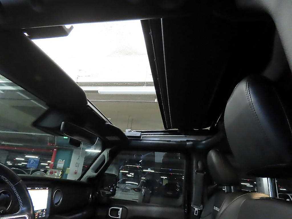 Jeep Wrangler 2020 Negro - Importación desde Corea - HF Imports Iquique - Foto 17