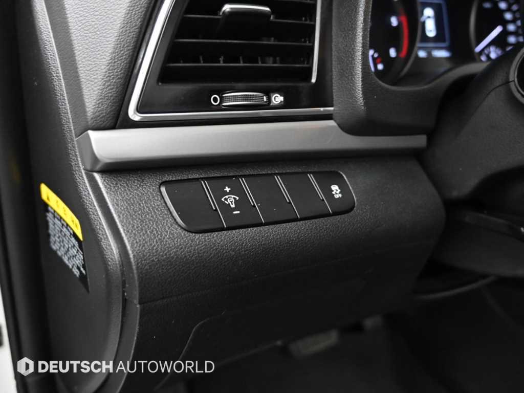 HYUNDAI Avante 2018 Blanco - Importación desde Corea - HF Imports Iquique - Foto 17