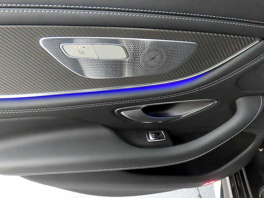 Mercedes Benz AMG GT - Vista 12