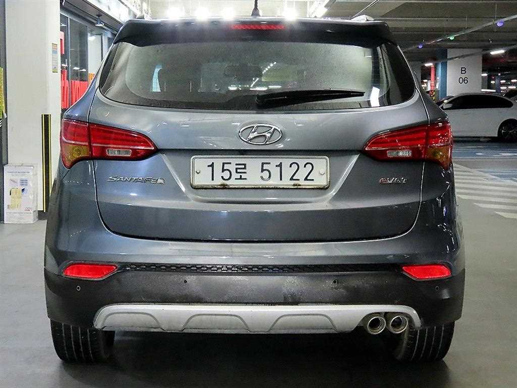 HYUNDAI Santa Fe - Vista 5