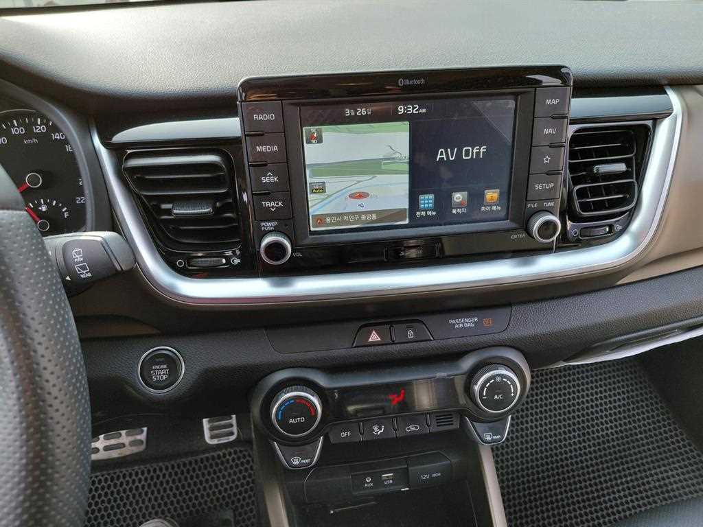 KIA Stonic - Vista 6