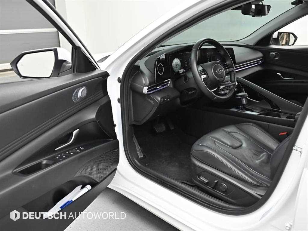 HYUNDAI Avante - Vista 12