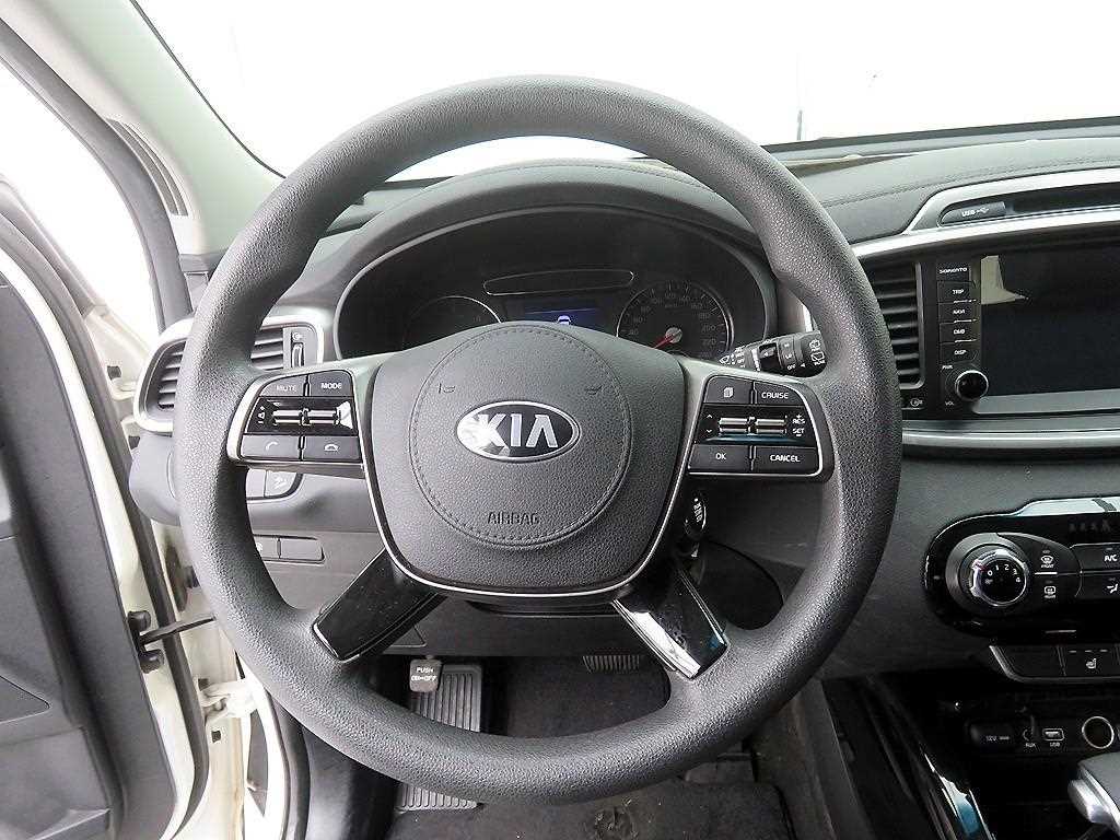 KIA Sorento - Vista 9