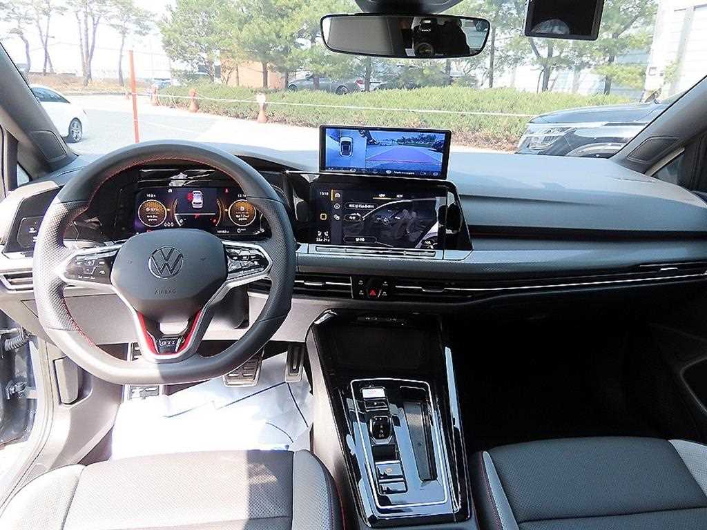 Volkswagen Golf - Vista 7