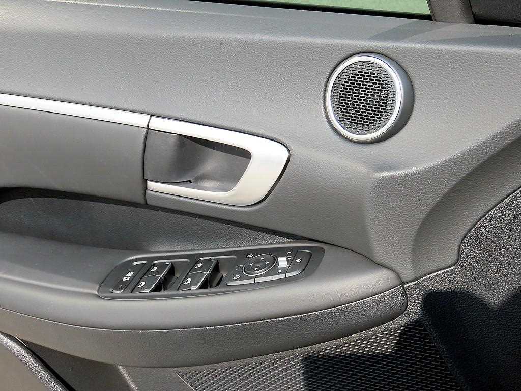 HYUNDAI Sonata - Vista 11