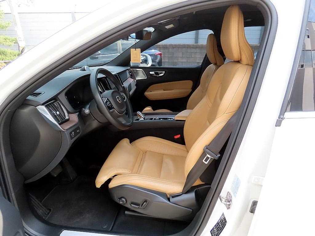 Volvo XC60 - Vista 5