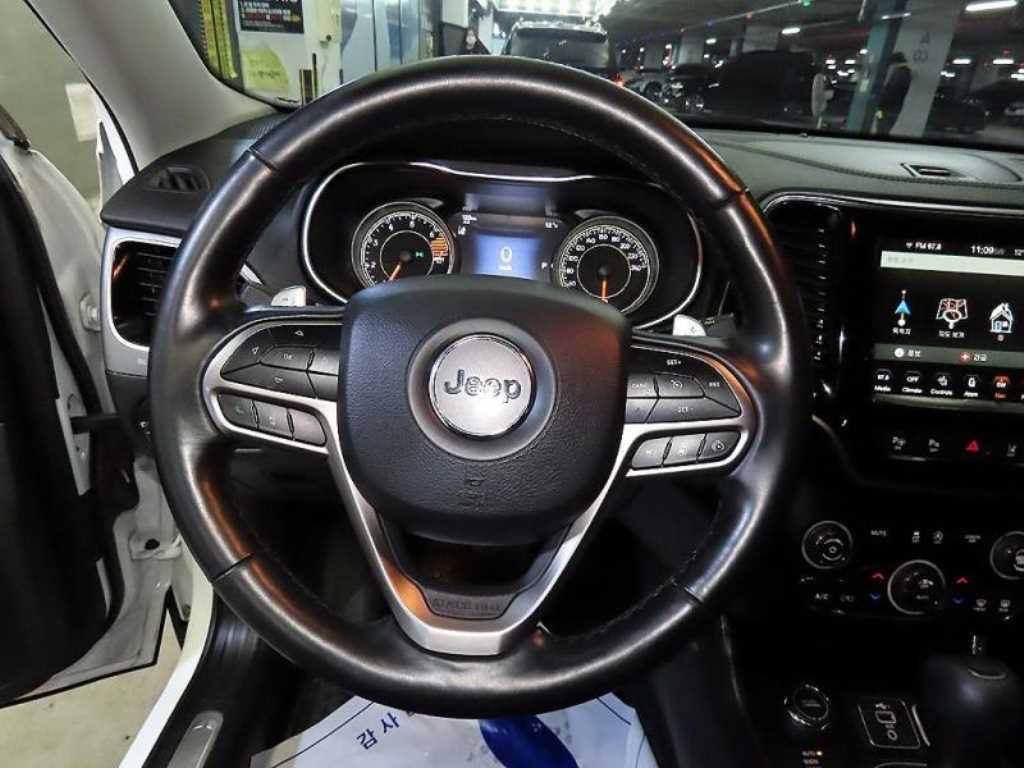 Jeep Cherokee - Vista 8