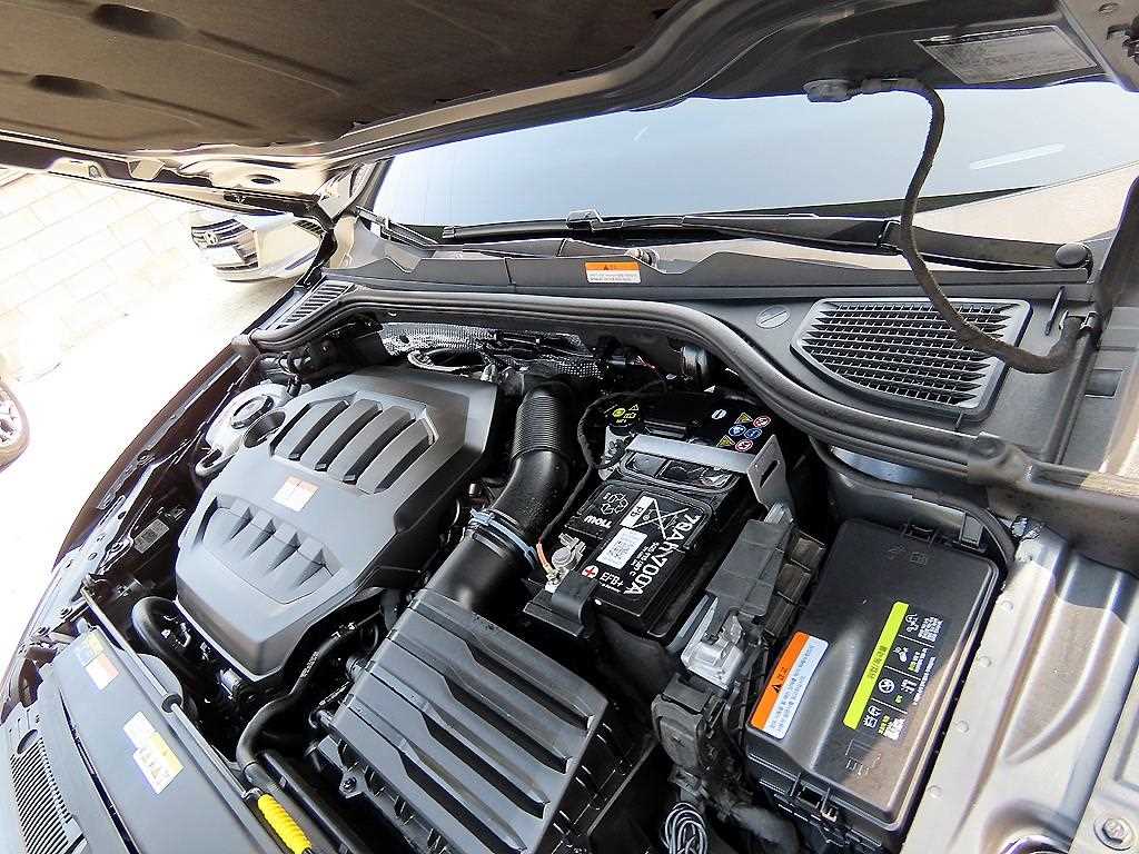 Volkswagen Golf 2024 Gris - Importación desde Corea - HF Imports Iquique - Foto 19