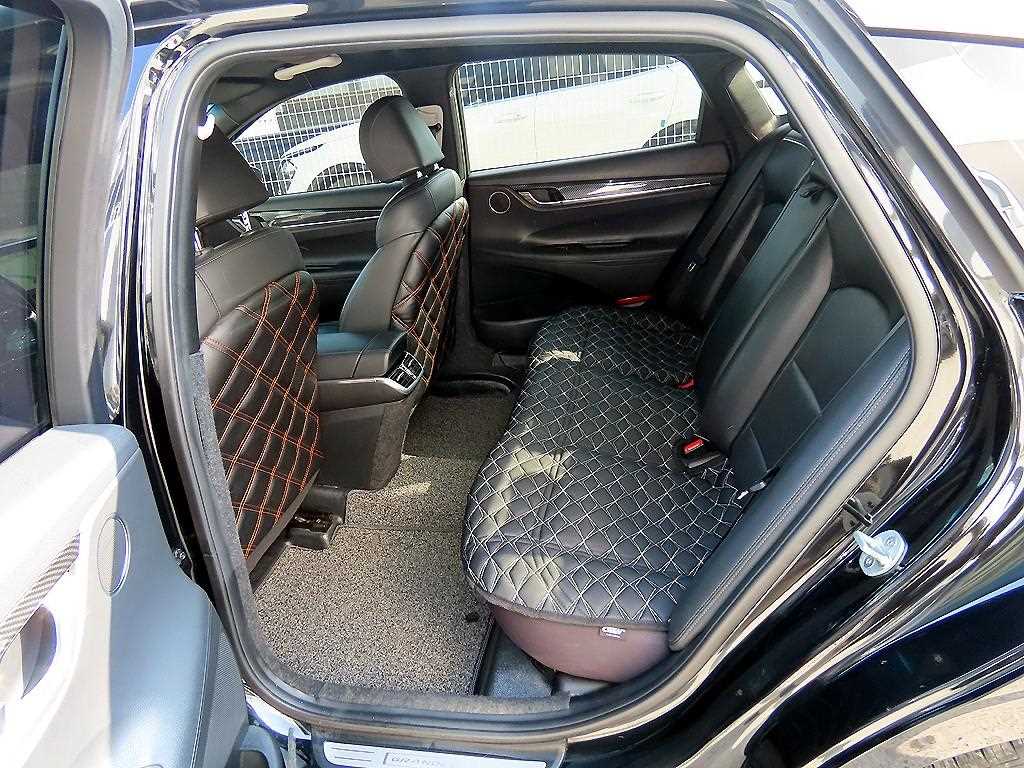 HYUNDAI Grandeur - Vista 6