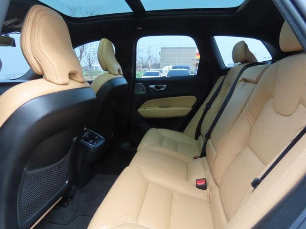 Volvo XC60 - Vista 6