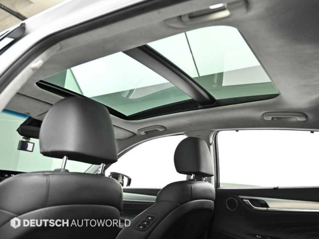 HYUNDAI Grandeur - Vista 11