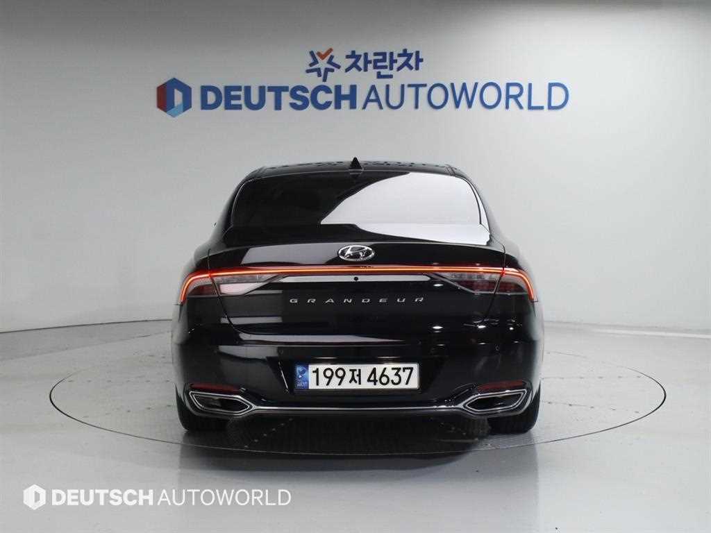 HYUNDAI Grandeur - Vista 4