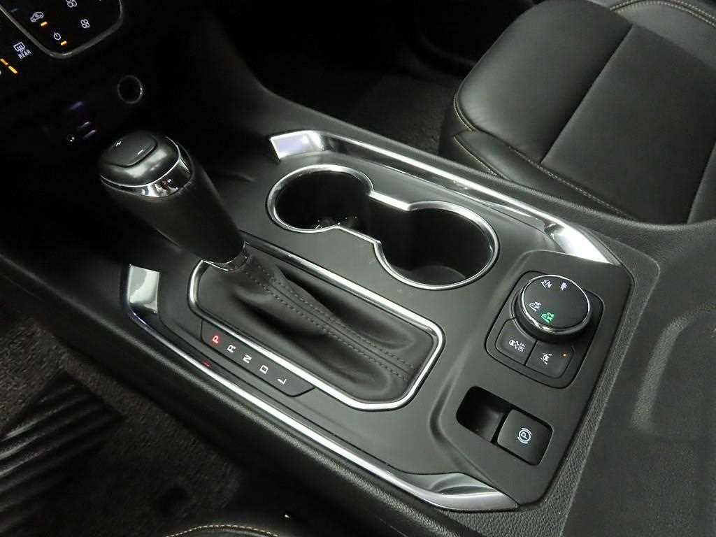 Chevrolet Travers - Vista 11