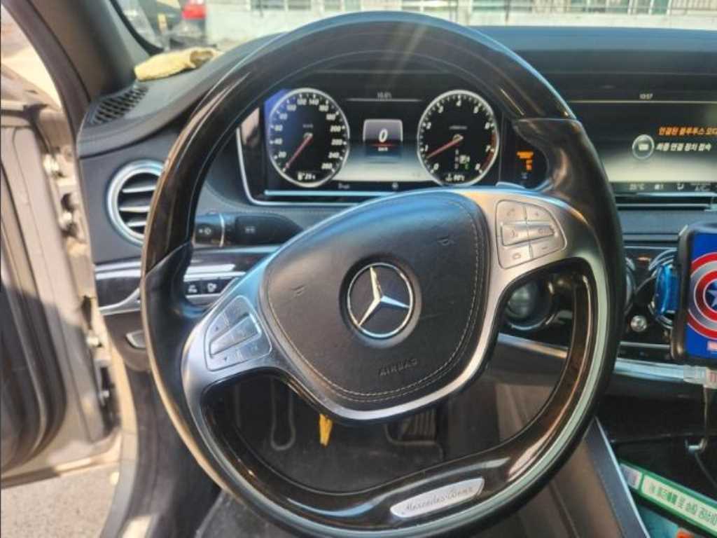 Mercedes Benz S Class - Vista 6