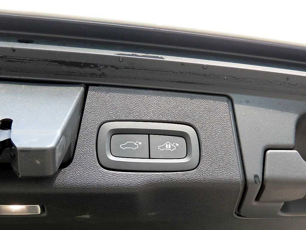 Volvo XC60 2022 Blanco - Importación desde Corea - HF Imports Iquique - Foto 15