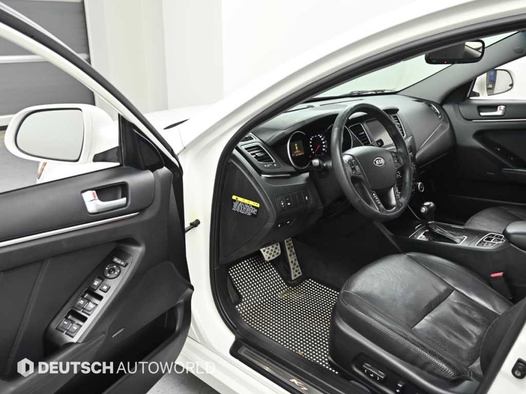 KIA K7 - Vista 10