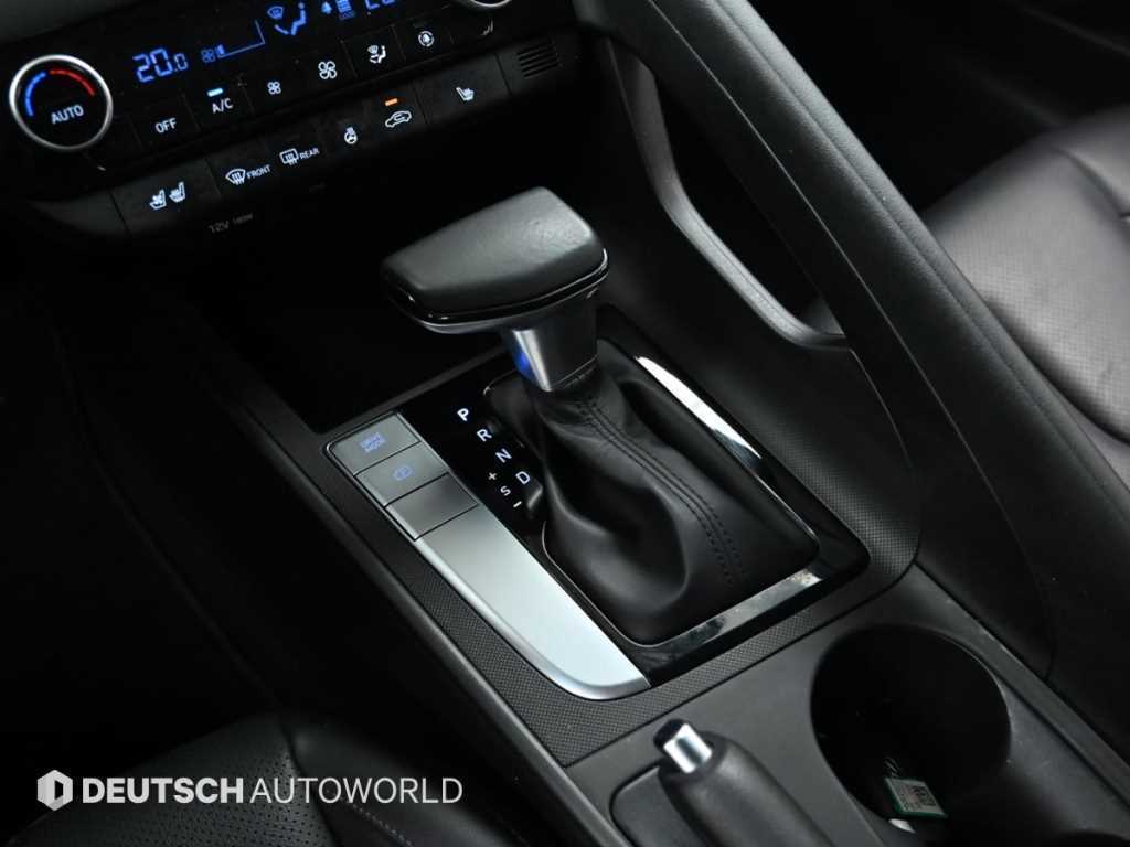 HYUNDAI Avante - Vista 8