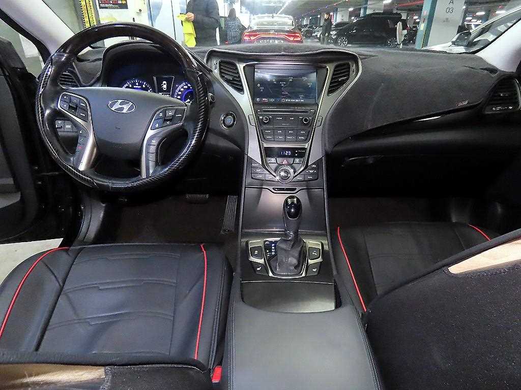 HYUNDAI Grandeur - Vista 10