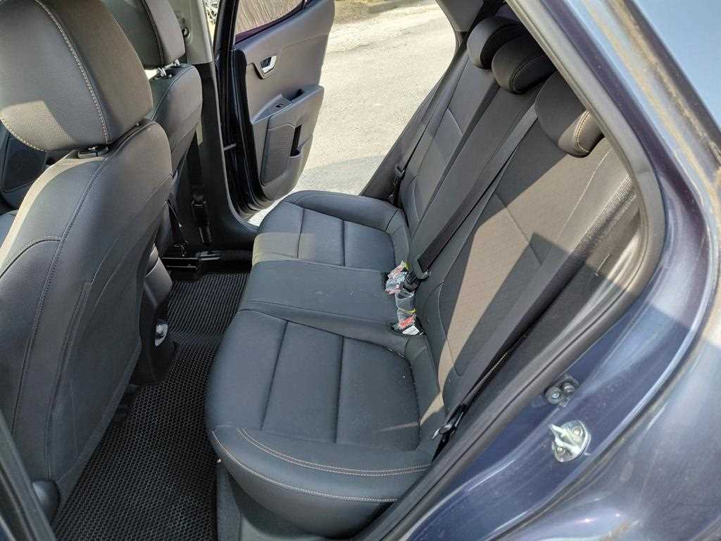 KIA Stonic 2018 Gris - Importación desde Corea - HF Imports Iquique - Foto 13