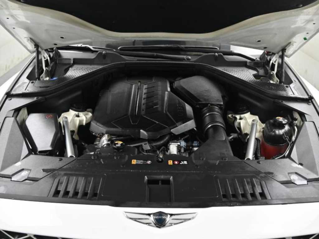 Genesis GV80 - Vista 6