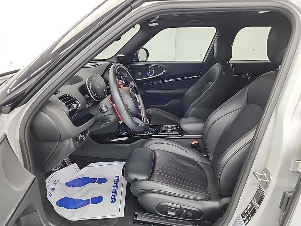 Mini Clubman - Vista 11