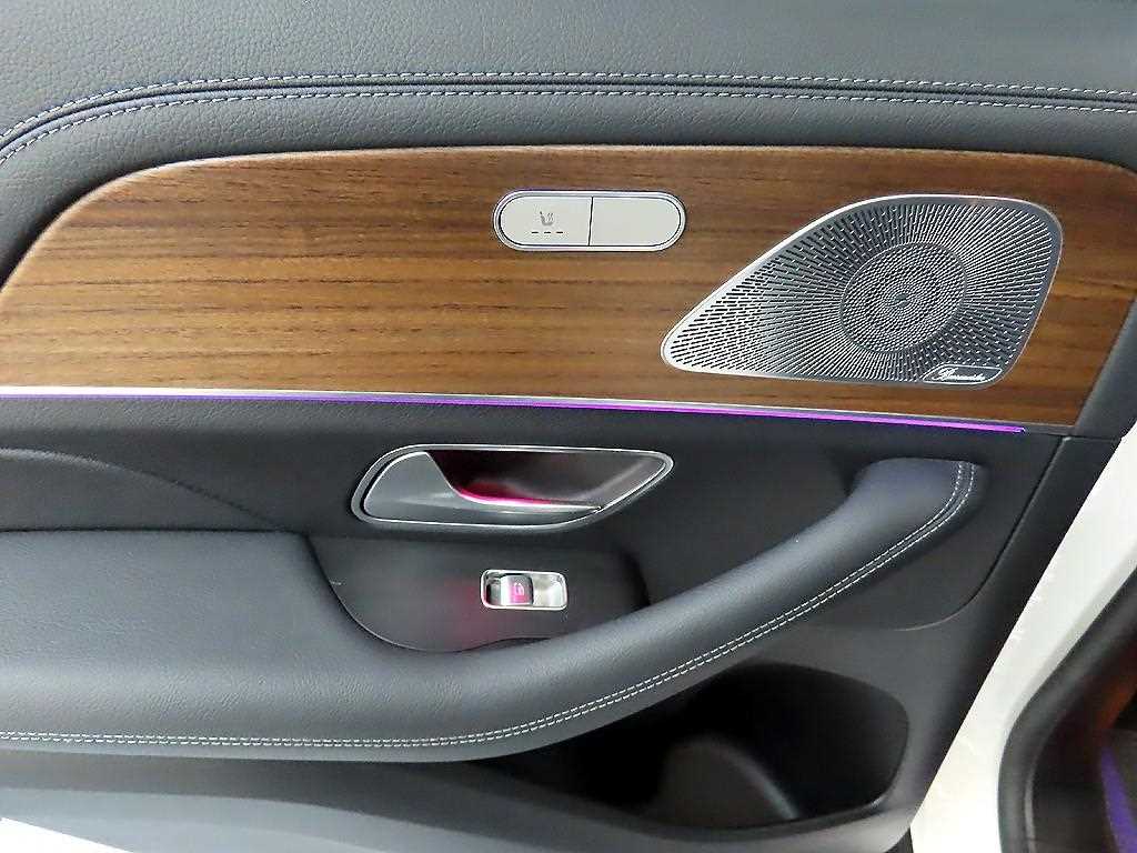 Mercedes Benz GLE Class - Vista 12