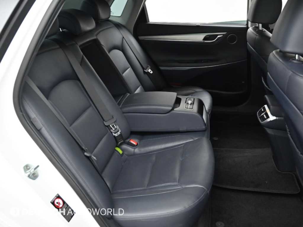 HYUNDAI Grandeur - Vista 12