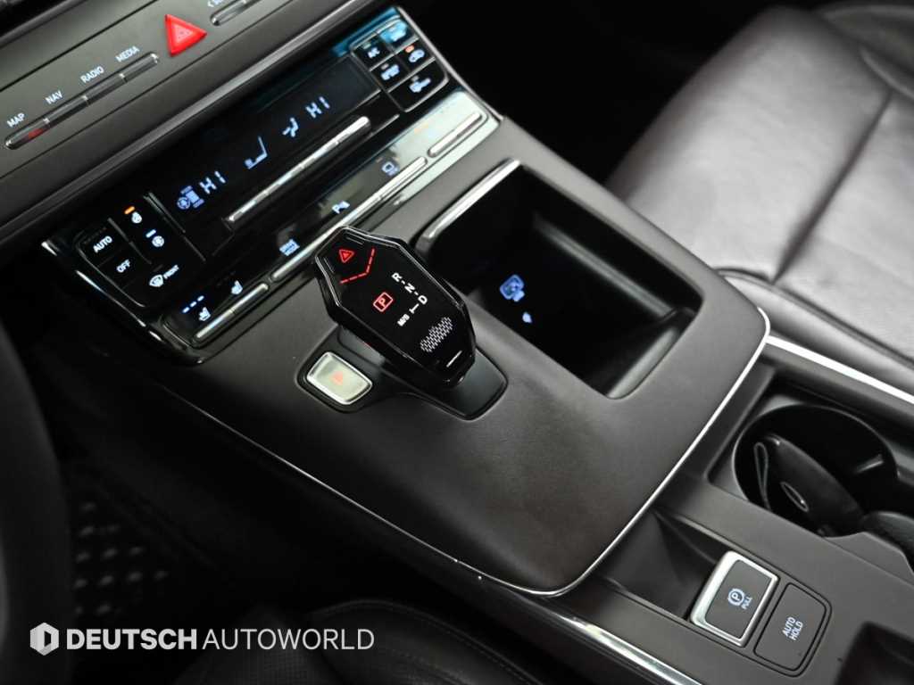 HYUNDAI Grandeur - Vista 9