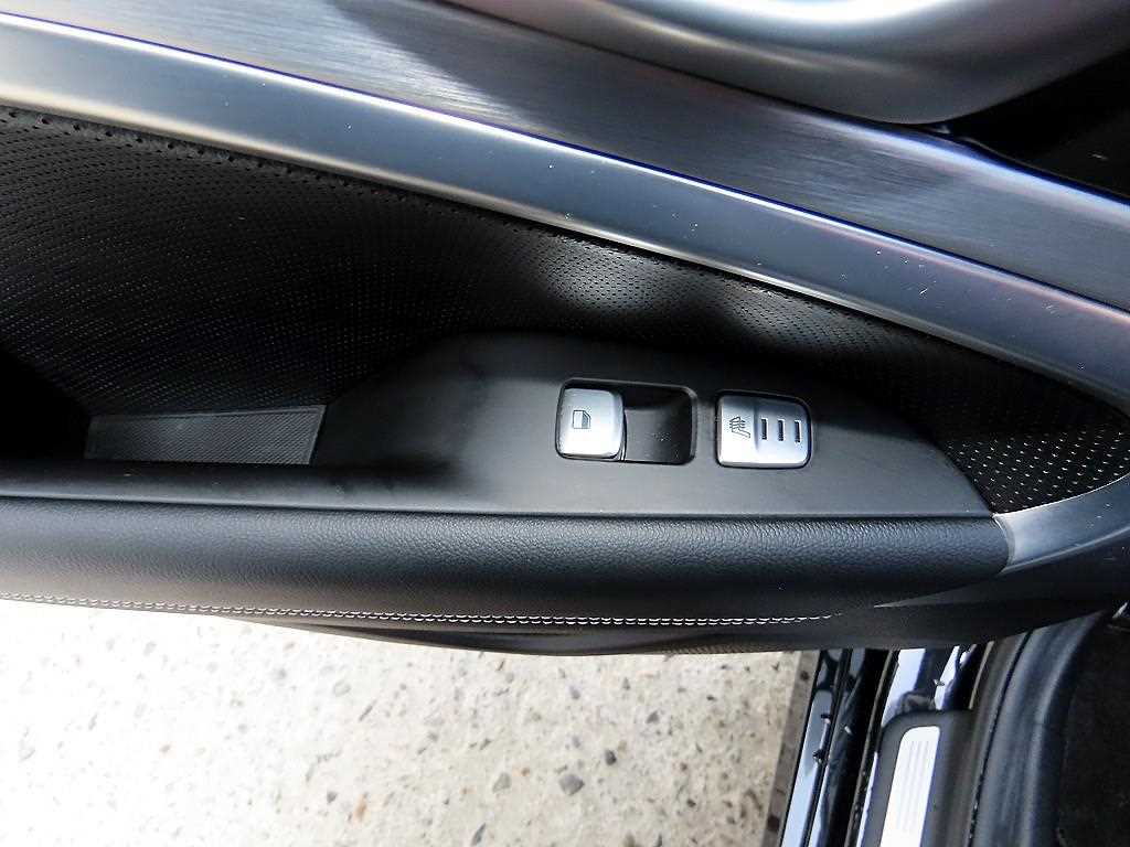 Genesis G70 2019 Negro - Importación desde Corea - HF Imports Iquique - Foto 16