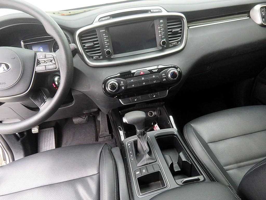 KIA Sorento - Vista 10