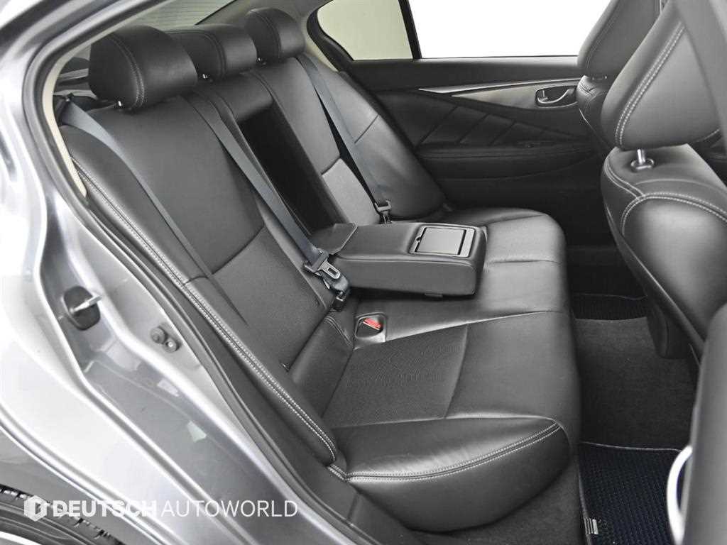 Infiniti Q - Vista 12