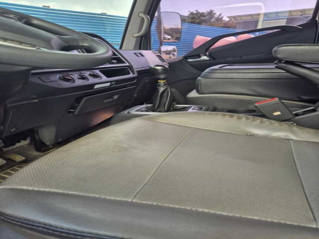 medium and large cargo truck - Vista 8