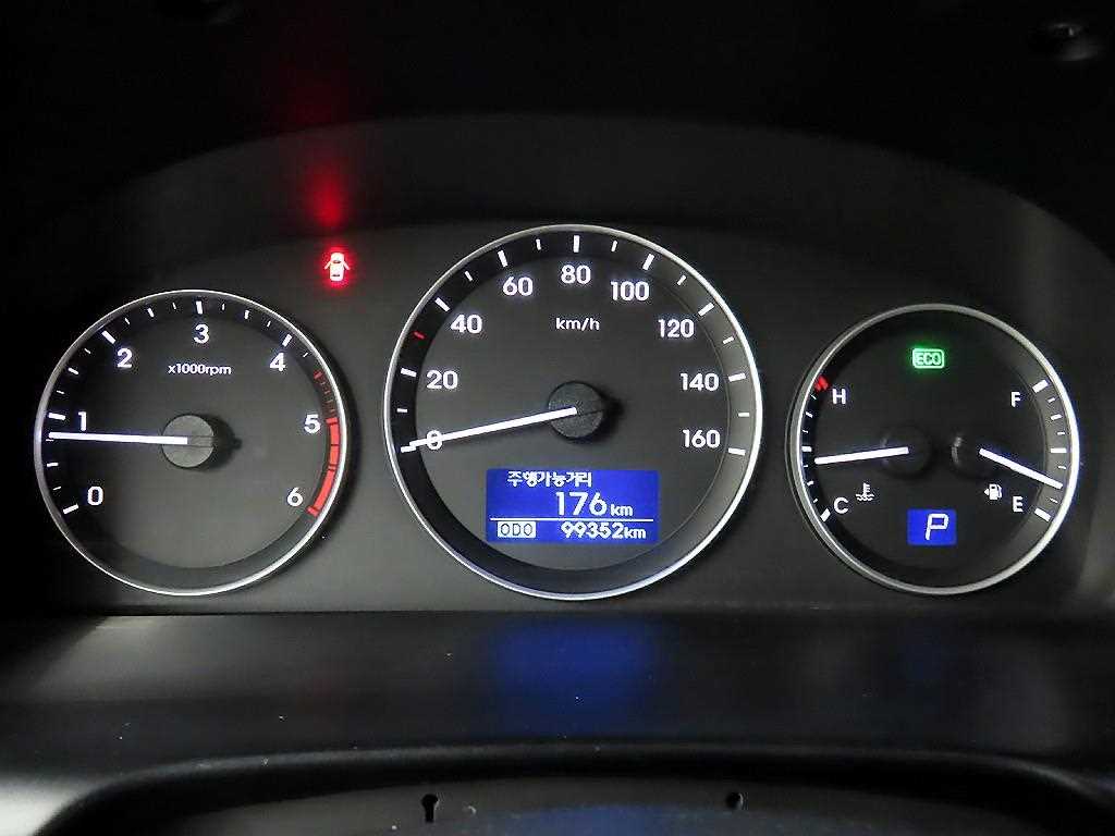 HYUNDAI Starex 2017 Gris - Importación desde Corea - HF Imports Iquique - Foto 14