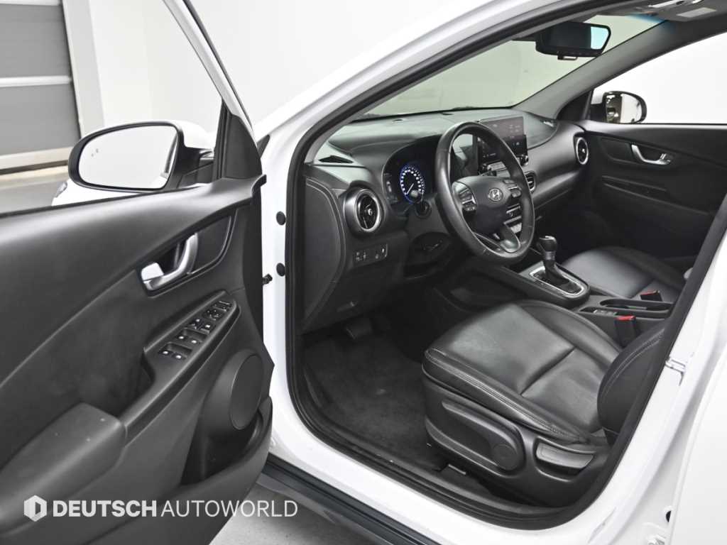 HYUNDAI Kona - Vista 11