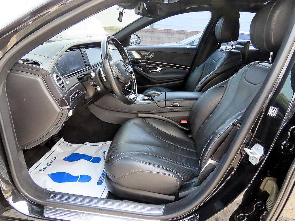 Mercedes Benz S Class - Vista 5
