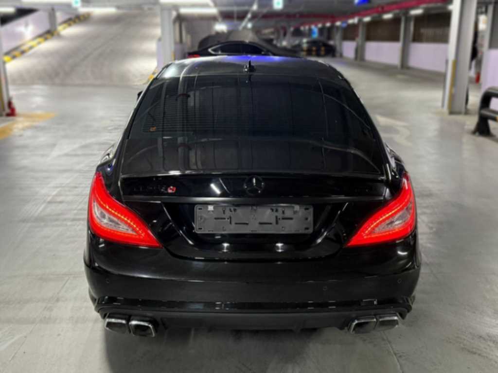 Mercedes Benz CLS Class - Vista 4