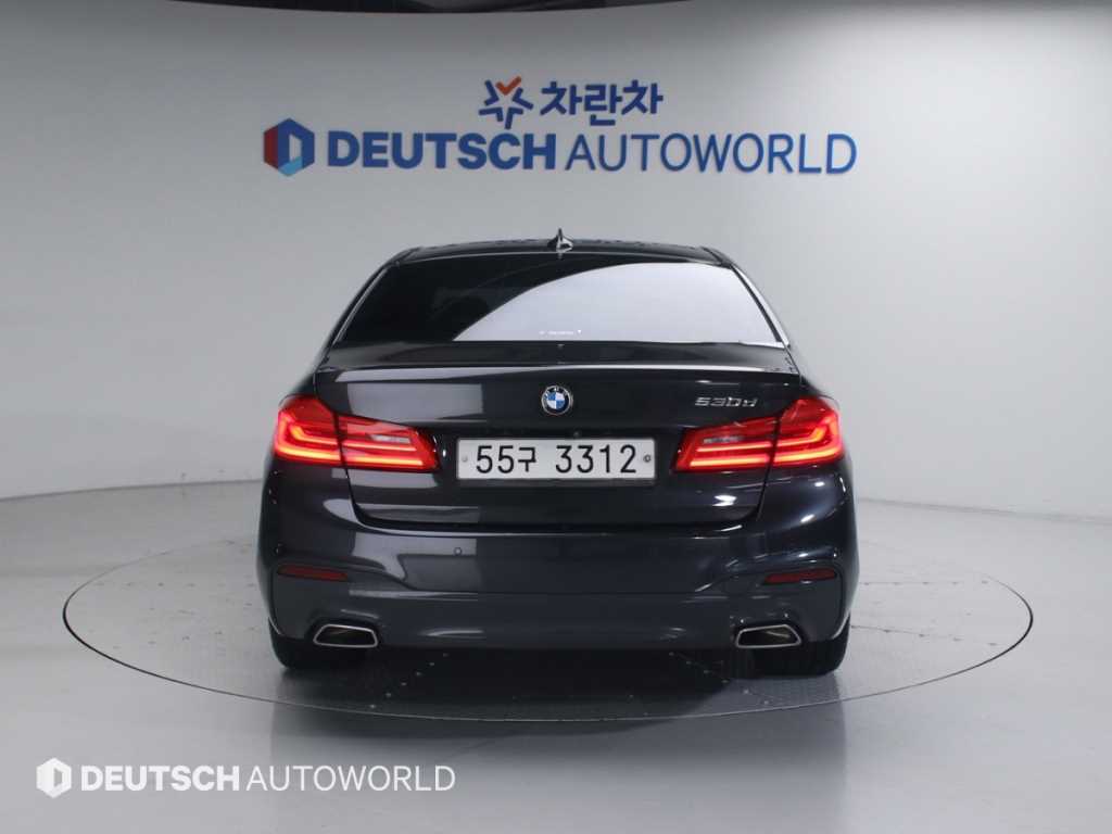 BMW 5 Series - Vista 4