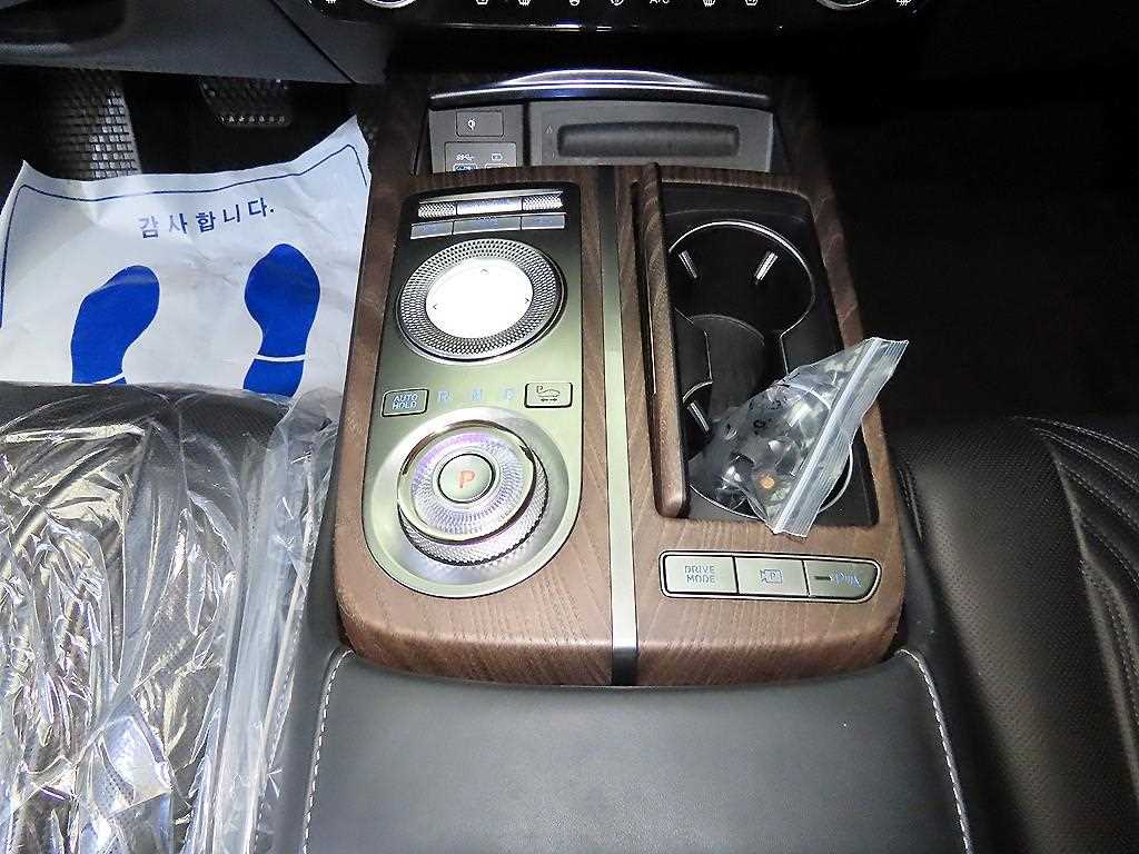 Genesis G80 - Vista 12