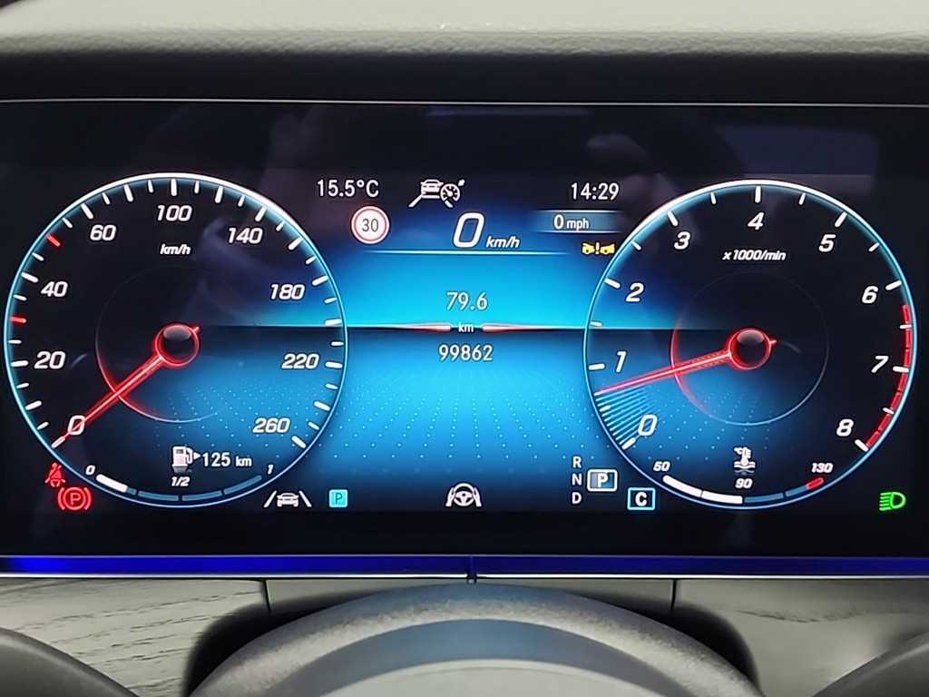 Mercedes Benz E class - Vista 6