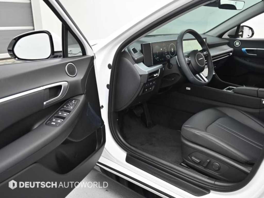 HYUNDAI Sonata - Vista 2